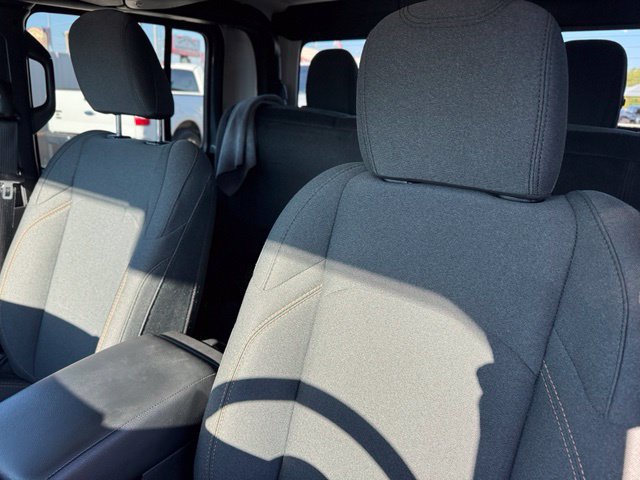 Used 2024 Jeep Gladiator Sport AWD/4WD image 10