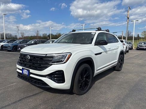 New 2026 Volkswagen Atlas Cross Sport SEL R-Line AWD/4WD image 10