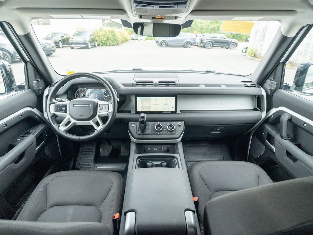 Used 2023 Land Rover Defender 110 AWD/4WD image 17