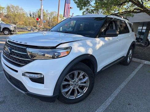 Used 2021 Ford Explorer XLT w/ Equipment Group 202A image 1