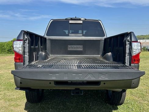 Certified 2024 Nissan Titan SV w/ SV Convenience Package image 19