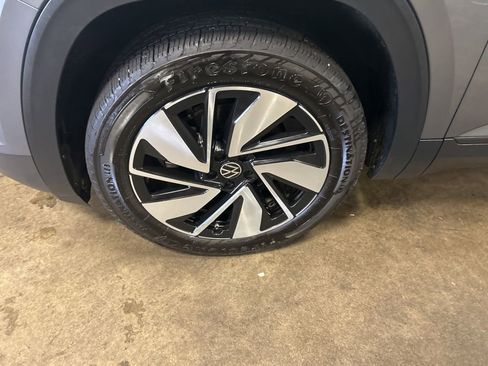 Used 2024 Volkswagen Atlas SE image 9