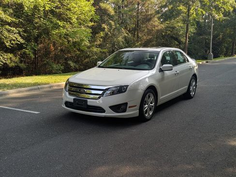 Used 2012 Ford Fusion SE FWD image 1