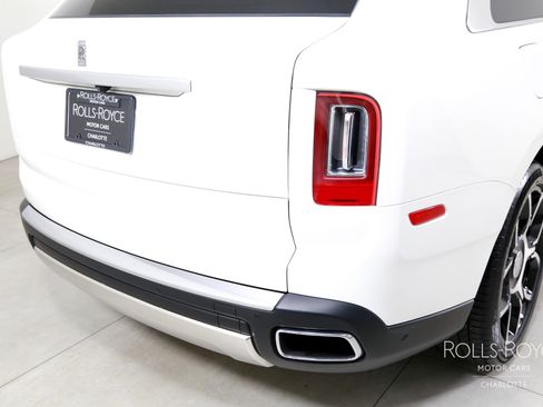 Used 2020 Rolls-Royce Cullinan image 45