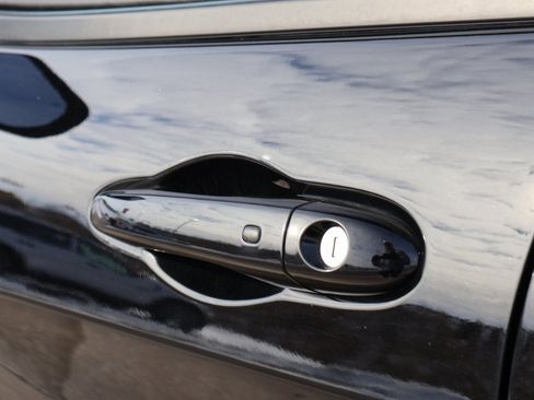 Used 2019 Jeep Cherokee Trailhawk w/ Comfort/Convenience Group image 20