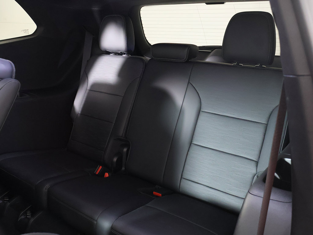 Used 2026 Buick Enclave Sport Touring w/ Power Package FWD image 34