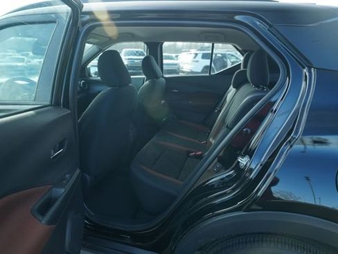 Used 2024 Nissan Kicks SR image 14