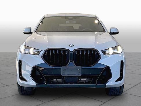Used 2026 BMW X6 xDrive40i w/ Premium Package AWD/4WD image 3