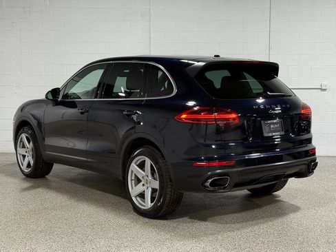 Used 2016 Porsche Cayenne AWD/4WD image 5