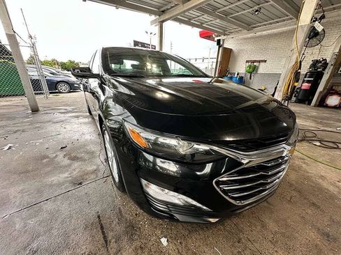 Used 2020 Chevrolet Malibu LT FWD image 3