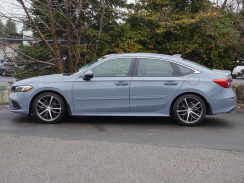 Used 2023 Honda Civic Touring image 14