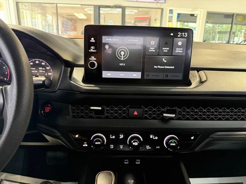 Used 2026 Honda Accord SE image 19