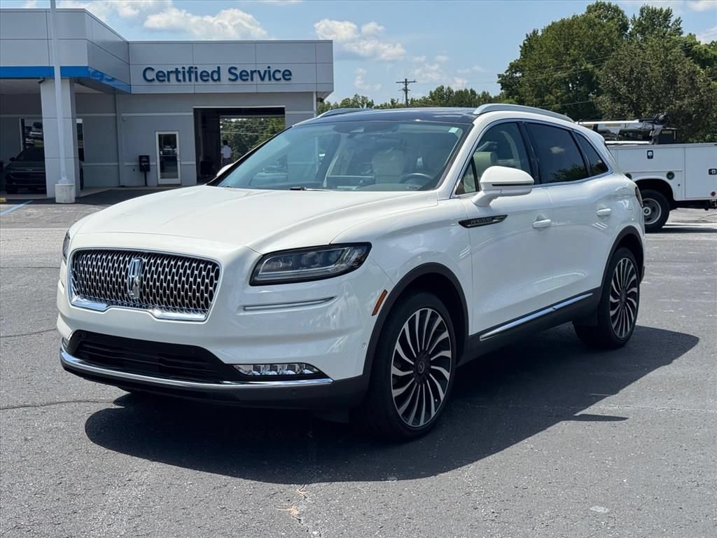 Used 2022 Lincoln Nautilus Black Label w/ Cargo Utility Package AWD/4WD image 7