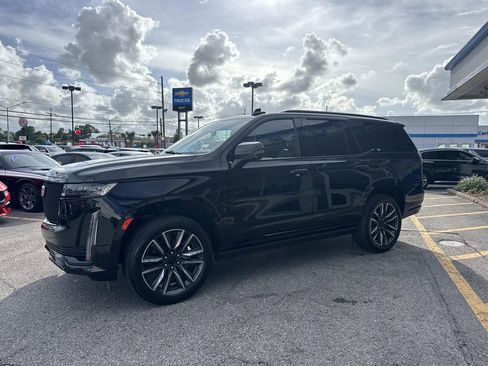 Used 2023 Cadillac Escalade Sport Platinum w/ Heavy-Duty Trailer Package RWD image 4