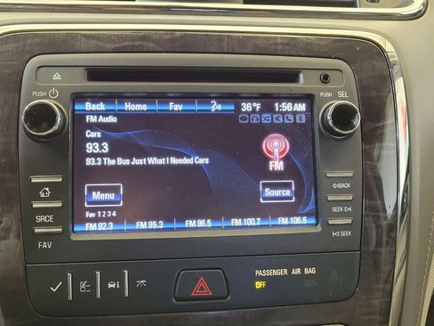 Used 2017 Buick Enclave Convenience FWD image 25