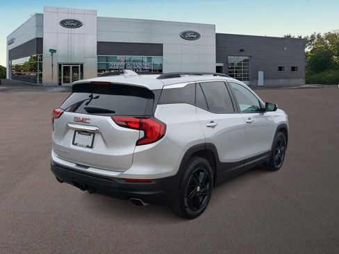 Used 2019 GMC Terrain SLE image 8