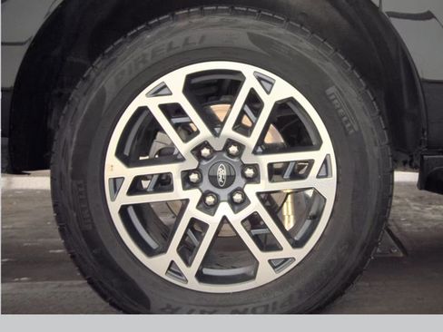 Used 2025 Ford Expedition Max Active image 11