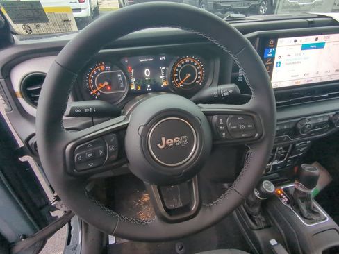 New 2026 Jeep Gladiator Sport AWD/4WD image 18