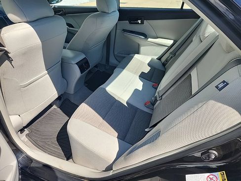 Used 2014 Toyota Camry XLE w/ Convenience Package FWD image 14