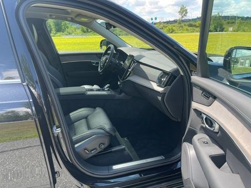 Used 2026 Volvo XC90 B6 Ultra AWD/4WD image 9