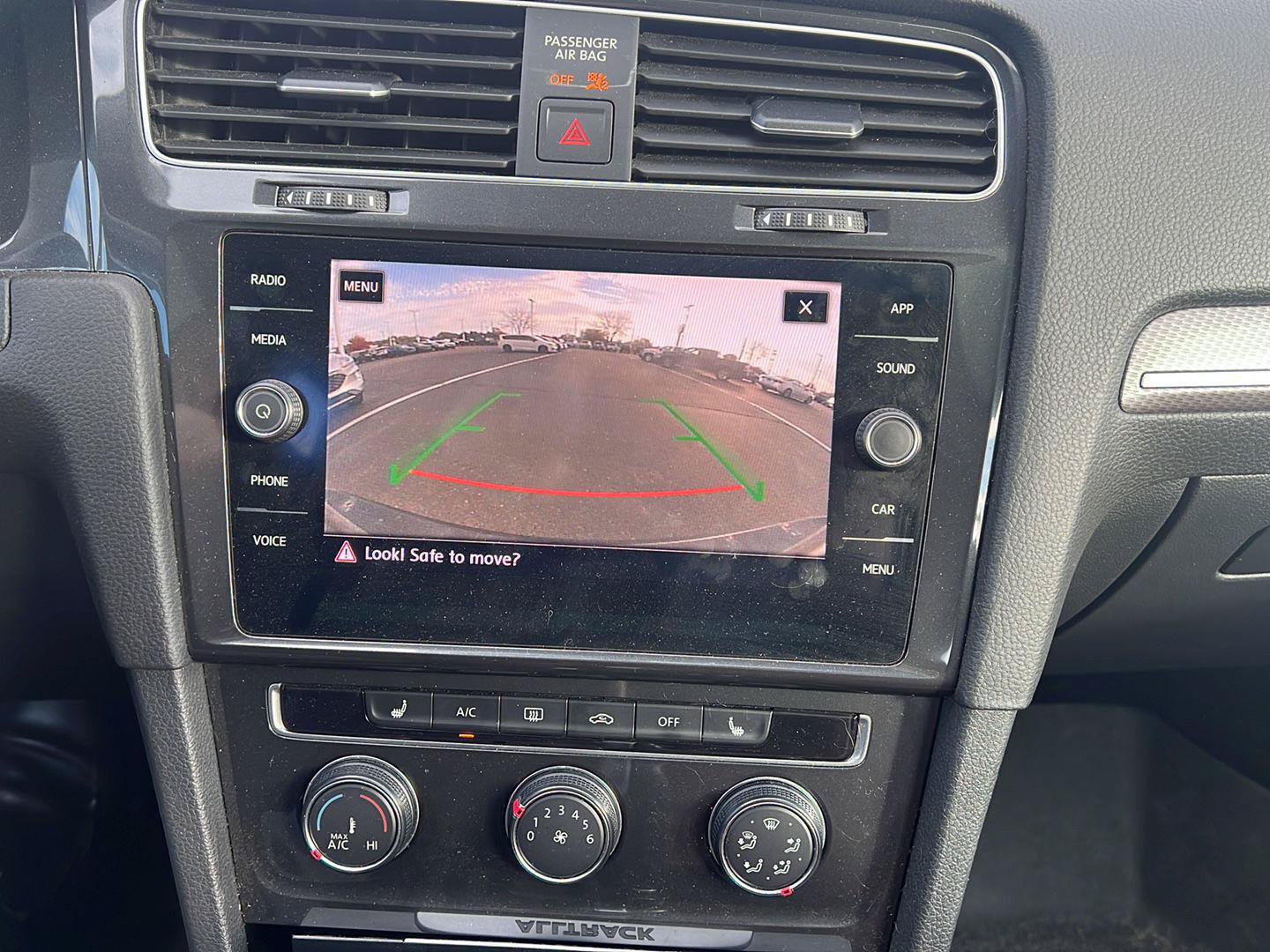 Used 2019 Volkswagen Golf Alltrack SE AWD/4WD image 19