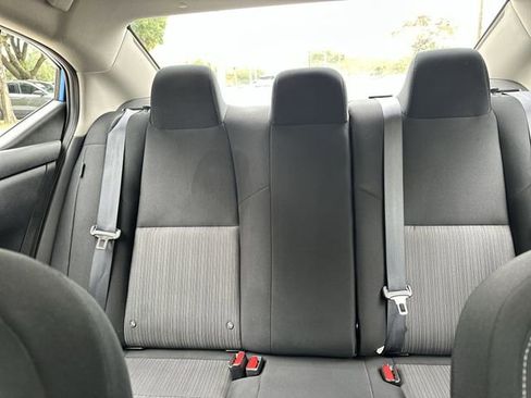 Used 2025 Nissan Sentra SV FWD image 28