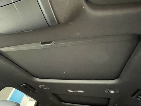 Used 2023 Buick Enclave Essence w/ Experience Buick Package FWD image 16