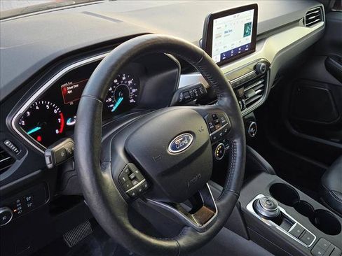 Used 2020 Ford Escape SEL FWD image 10