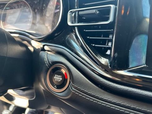 Used 2021 Dodge Durango SXT RWD image 24