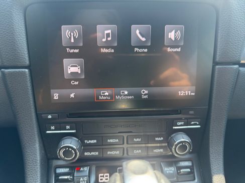 Used 2022 Porsche 718 Cayman RWD image 30