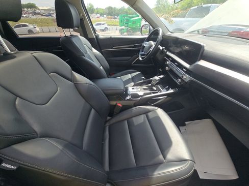 Used 2025 Kia Telluride S image 20