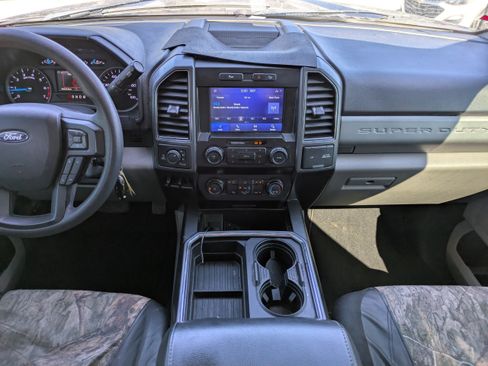 Used 2022 Ford F250 XLT w/ XLT Value Package AWD/4WD image 14