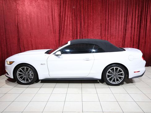 Used 2015 Ford Mustang GT Premium image 4
