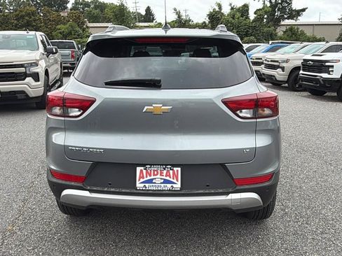 New 2026 Chevrolet TrailBlazer LT w/ Driver Confidence Package FWD image 9
