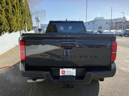Certified 2024 Toyota Tacoma TRD Off-Road image 5