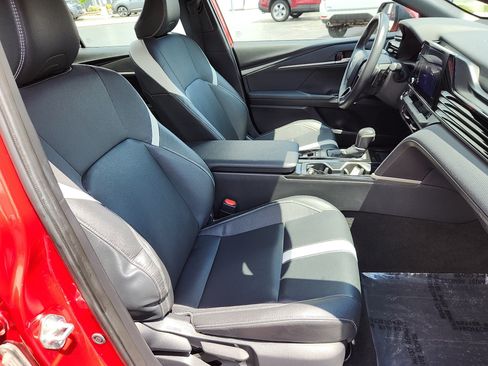 Certified 2025 Toyota Camry SE FWD image 29