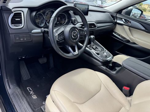 Used 2019 MAZDA CX-9 Touring FWD image 17