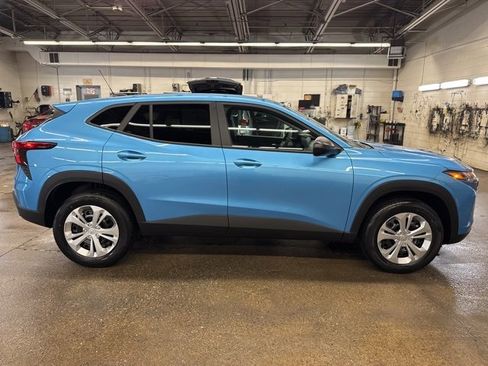 New 2026 Chevrolet Trax LS image 7