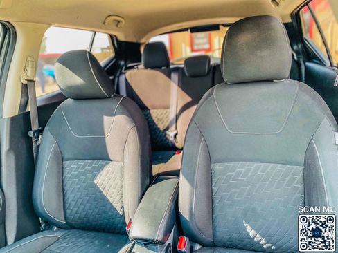 Used 2021 Nissan Kicks SV FWD image 24