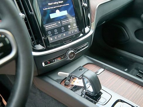 New 2026 Volvo V60 B5 Cross Country Plus w/ Climate Package image 16