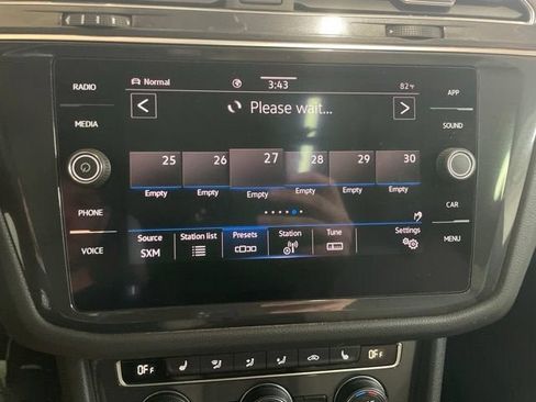 Certified 2021 Volkswagen Tiguan SE R-Line AWD/4WD image 21