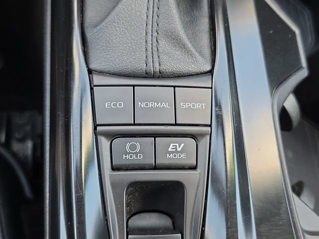 Used 2025 Toyota Camry SE FWD image 23