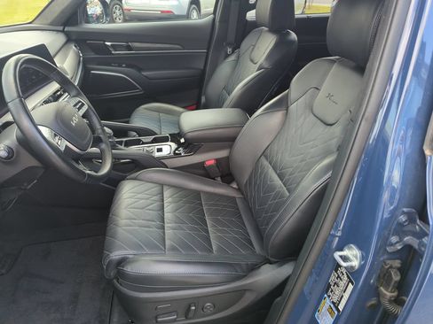 Used 2024 Kia Telluride SX Prestige X-Line AWD/4WD image 12
