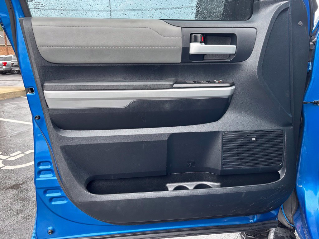 Used 2018 Toyota Tundra Limited w/ Limited Premium Package AWD/4WD image 19
