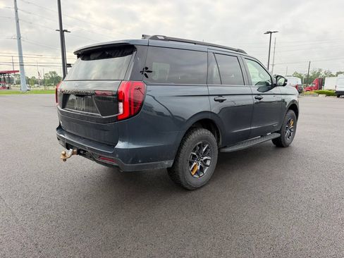 Used 2025 Ford Expedition Tremor AWD/4WD image 5
