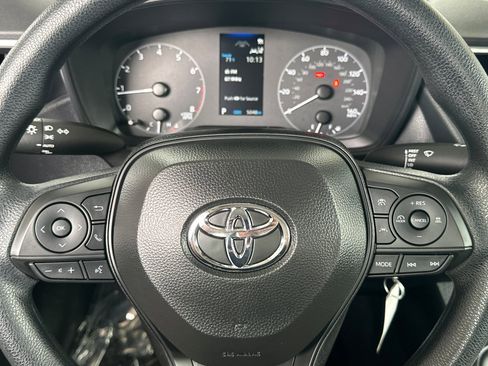 Used 2024 Toyota Corolla LE image 28