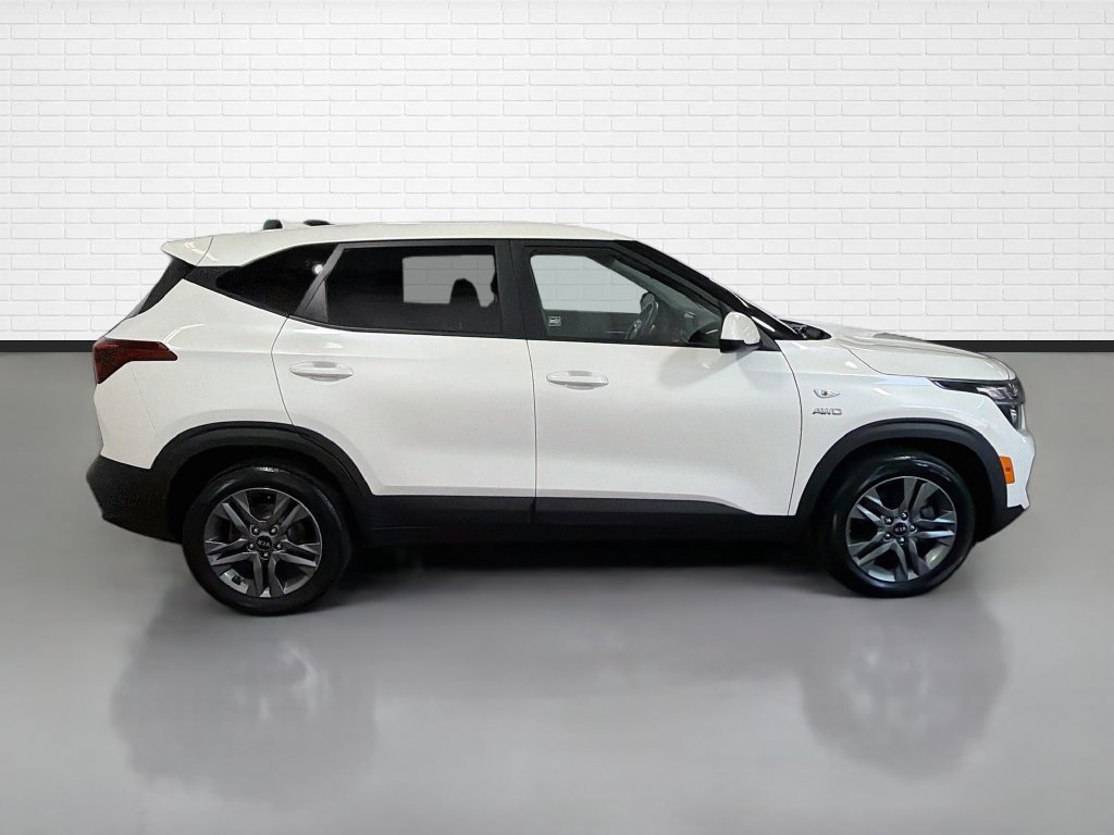 Used 2021 Kia Seltos LX AWD/4WD image 10