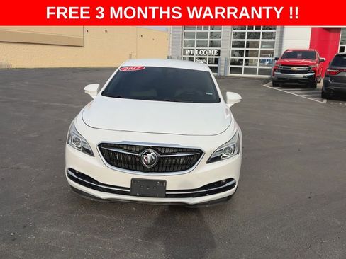 Used 2017 Buick LaCrosse Preferred image 3