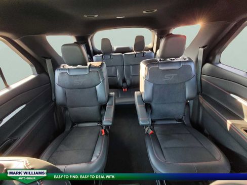 Used 2025 Ford Explorer ST AWD/4WD image 19