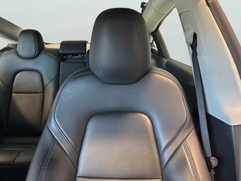 Used 2020 Tesla Model 3 Standard Range RWD image 23